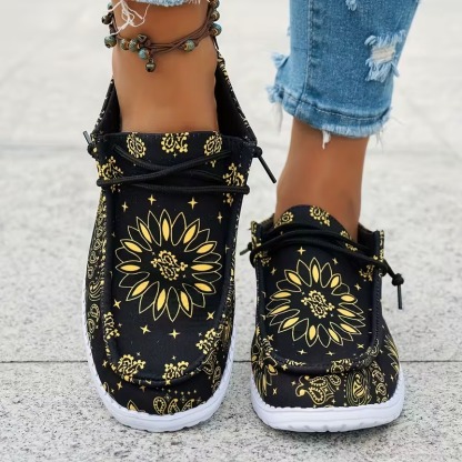 Women's Geometric Floral Slip-On Loafers
