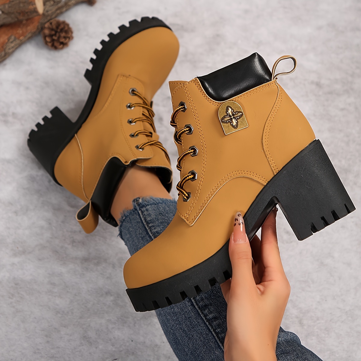 Women's Solid Color Shoelace Fashion Boots
