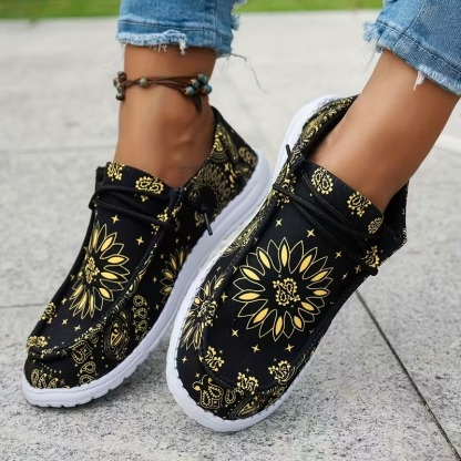 Women's Geometric Floral Slip-On Loafers