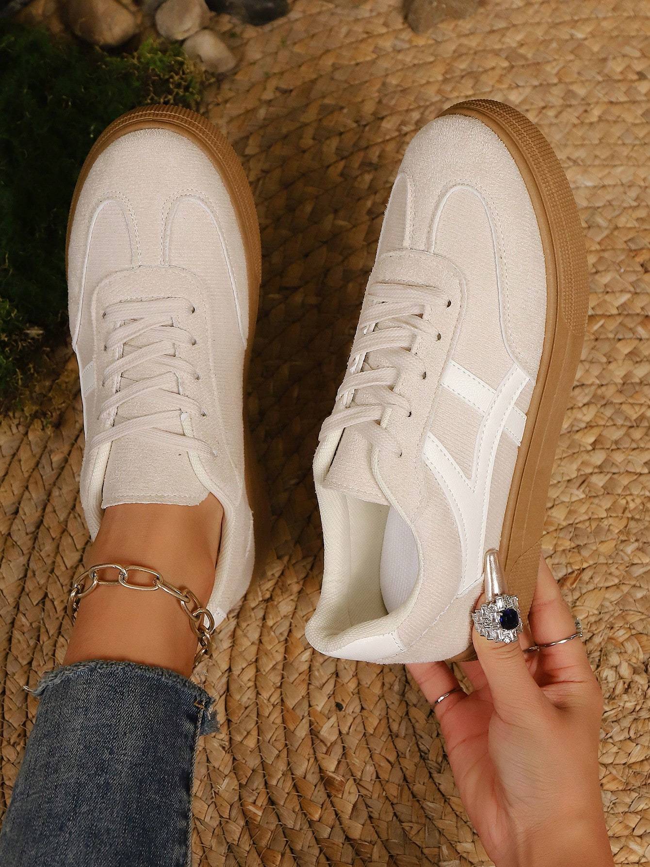 Women's Lace-Up Trainers Plus Size Sneakers