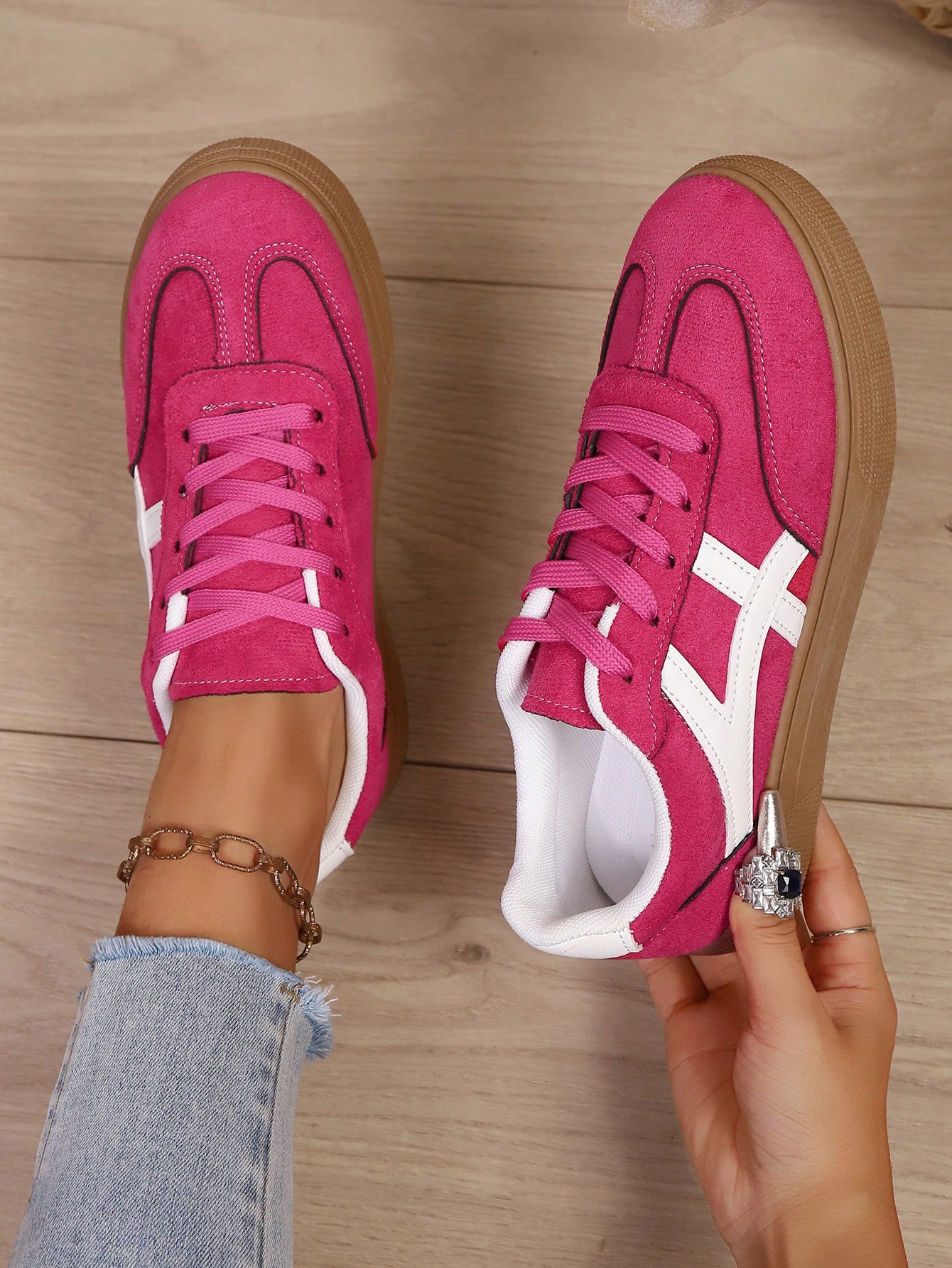 Women's Lace-Up Trainers Plus Size Sneakers