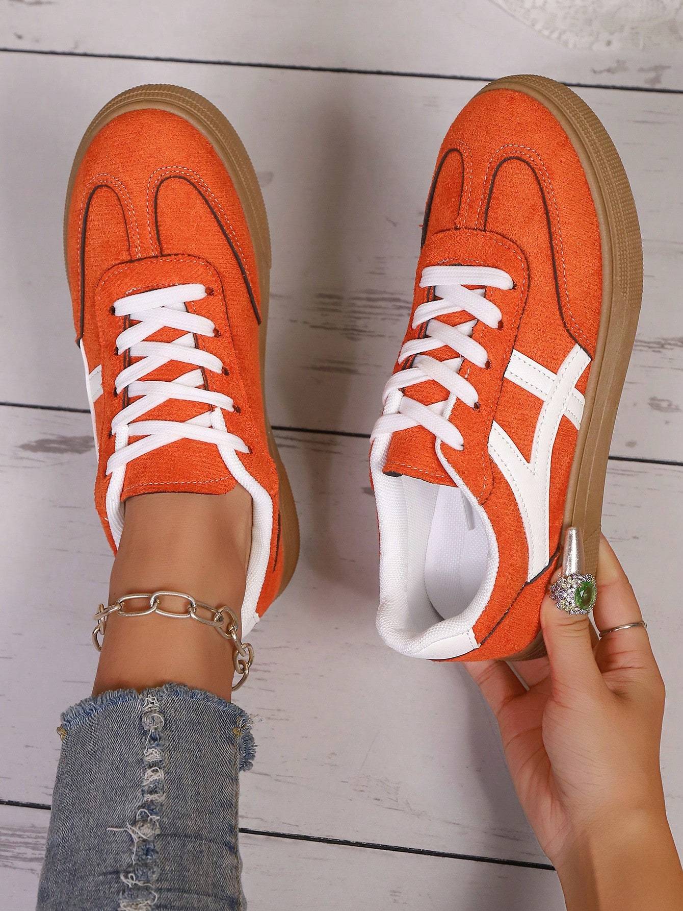Women's Lace-Up Trainers Plus Size Sneakers