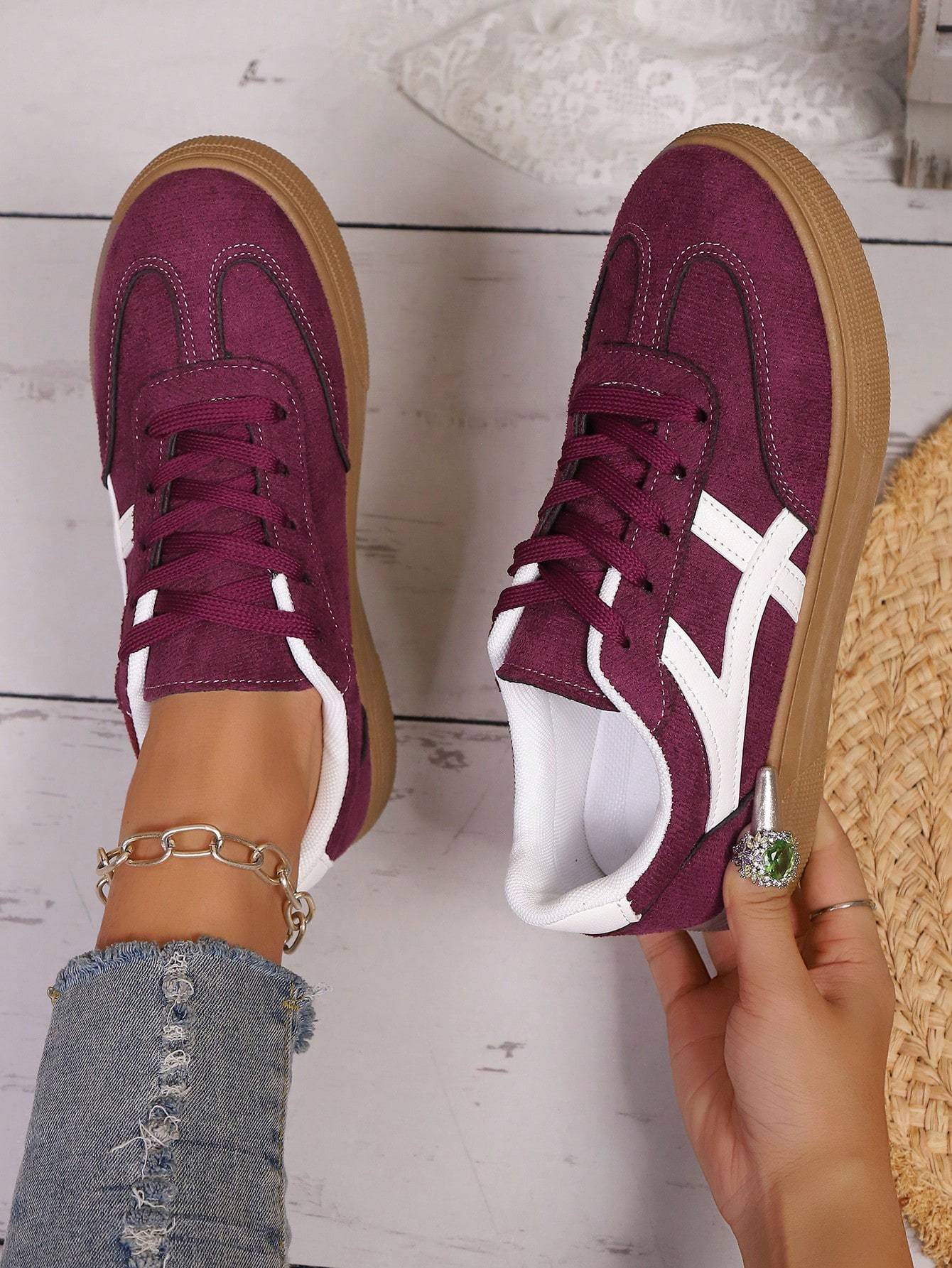 Women's Lace-Up Trainers Plus Size Sneakers