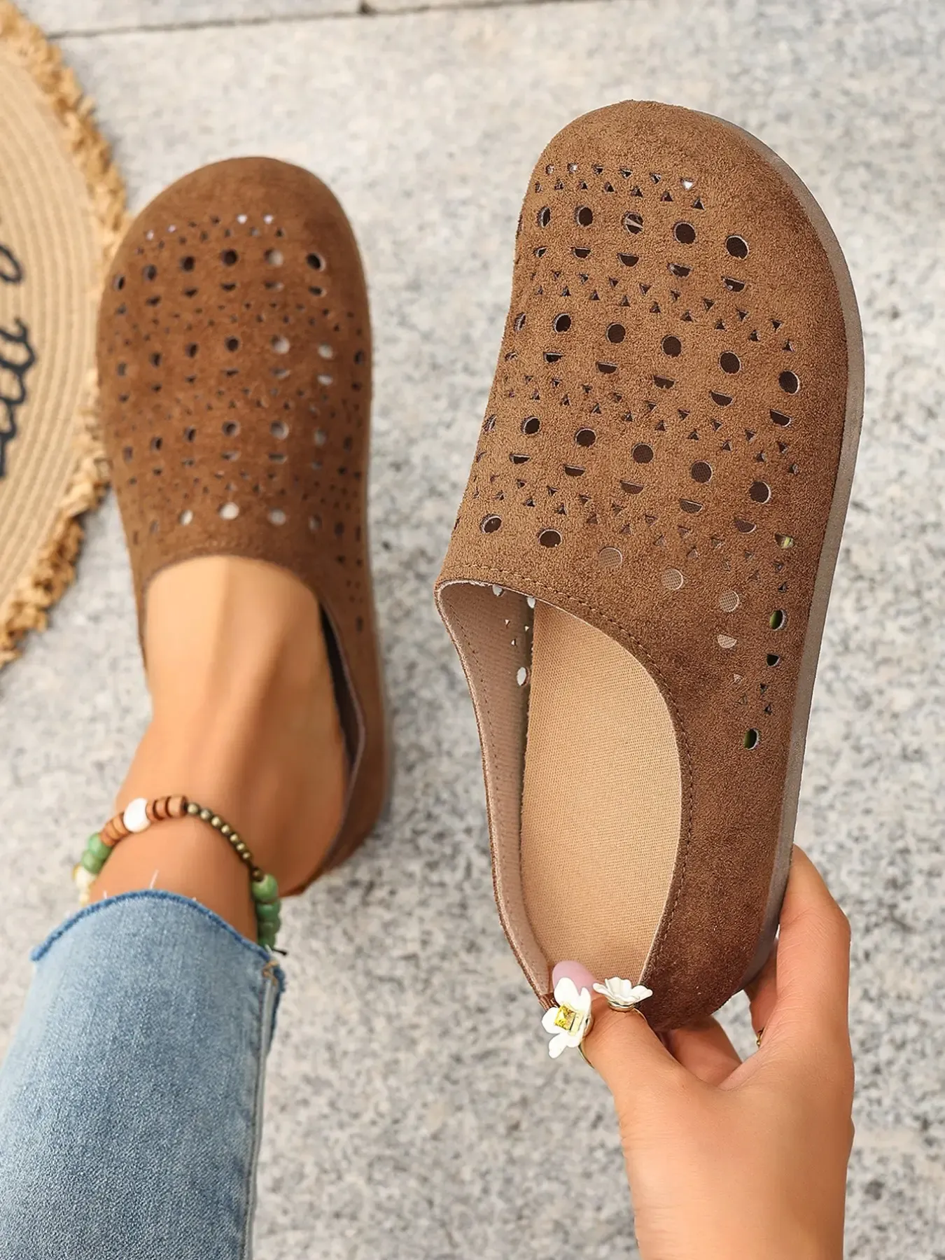Women's Wide Fit Holes Summer Breathable Lightweight Mules