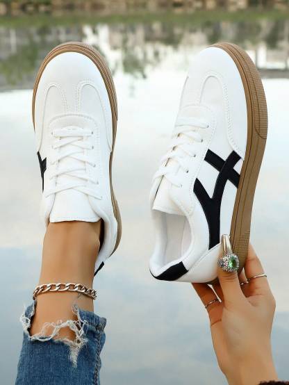 Women's Lace-Up Trainers Plus Size Sneakers