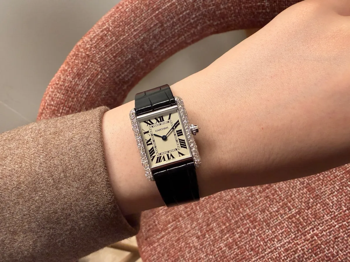 Cartier / カルティエ タンク ルイ カルティエ スモールモデル 18Kホワイトゴールド 2026NEW WJTA0079 29.5 x 22 mm