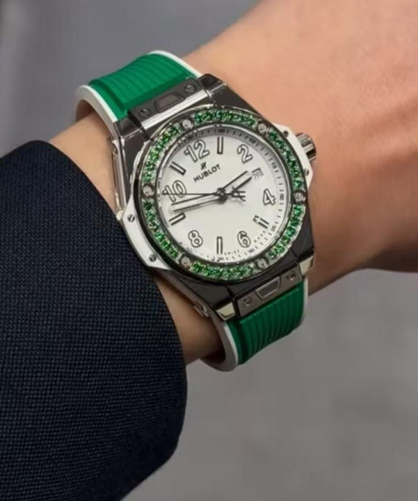 ウブロ HUBLOT ビッグ・バン ワンクリック ジョイフル スチール アップルグリーン 33mm (2025年モデル)
