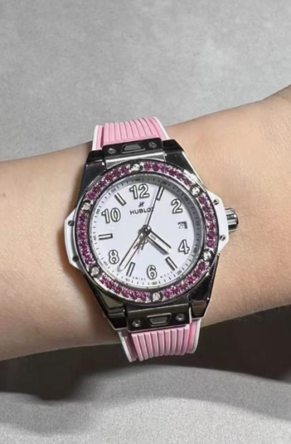 ウブロ HUBLOT ビッグ・バン ワンクリック ジョイフル スチール ピンク 33mm (2025年モデル)