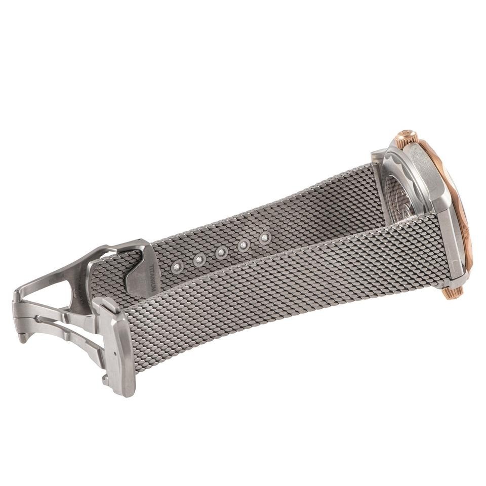 オメガ シーマスター ダイバー 300 M 42mm 210.90.42.20.10.001 titanium