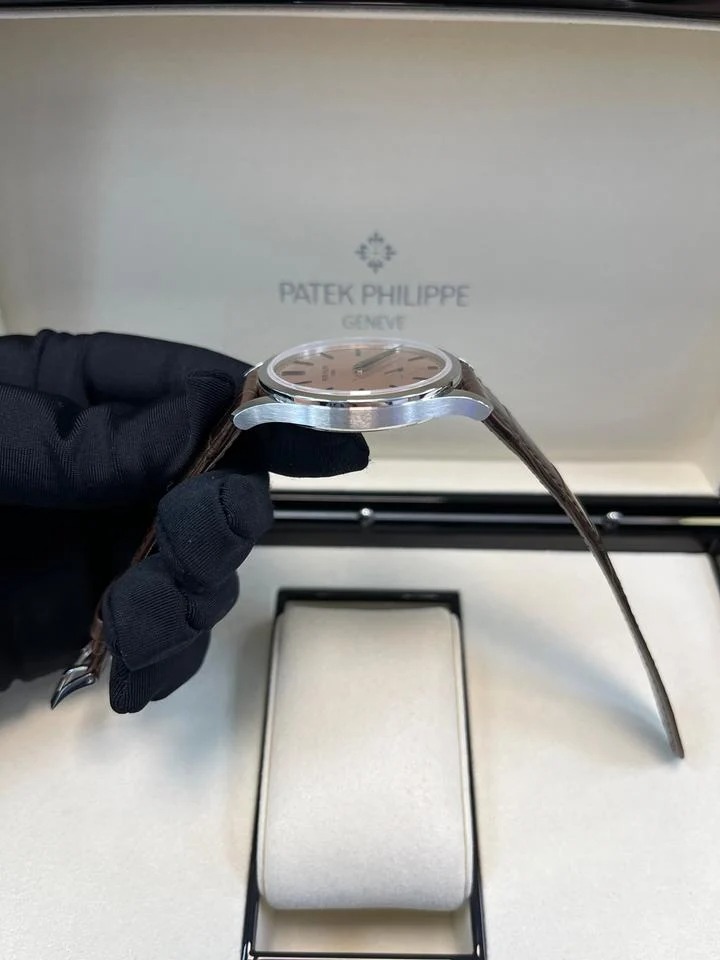パテック フィリップ カラトラバ New 2025 Release 6196P Calatrava Salmon Dial Platinum 38mm