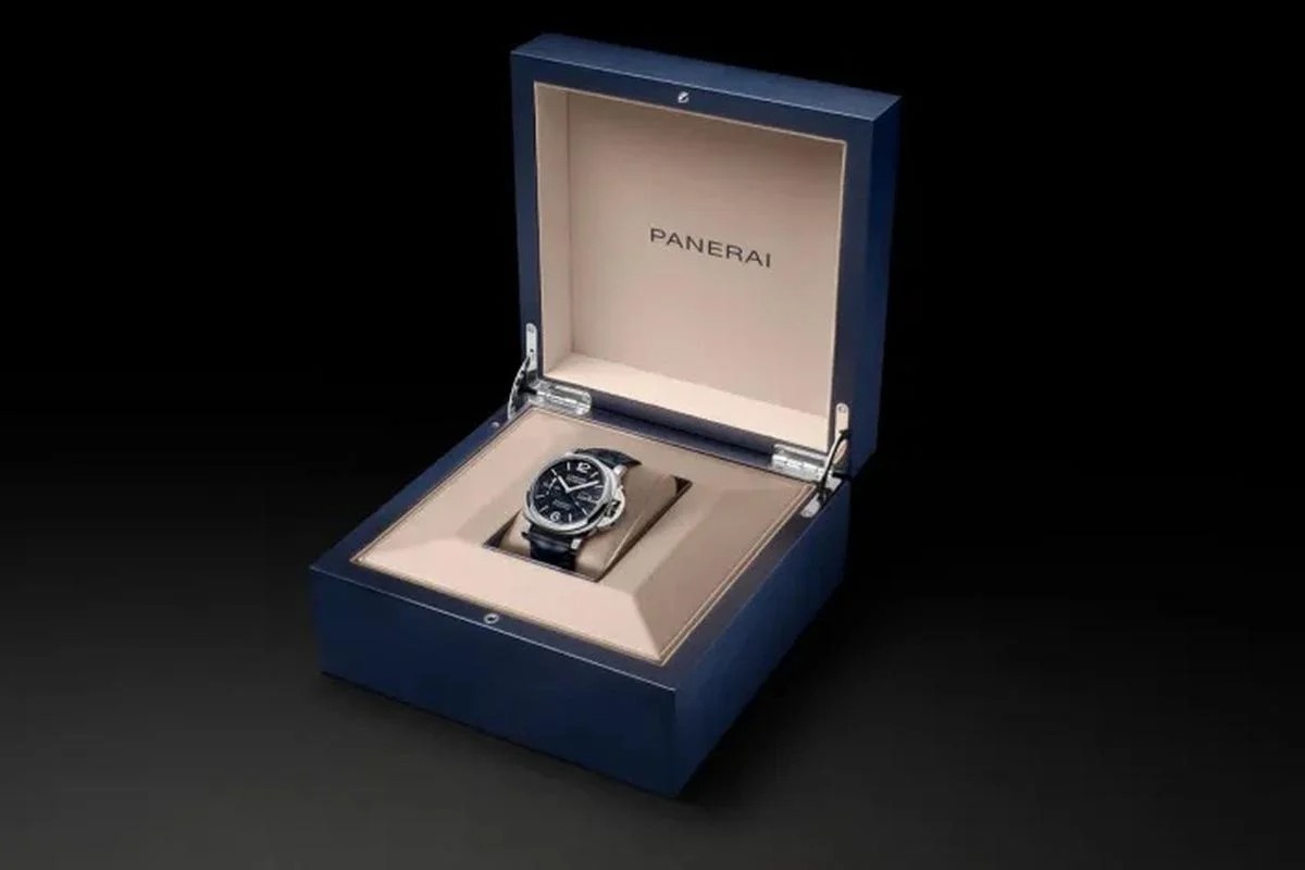 パネライ ルミノール GMT オートマチック Luminor Perpetual Calendar GMT Platinumtech 44mm Automatic Mens Watch PAM01575 2025New