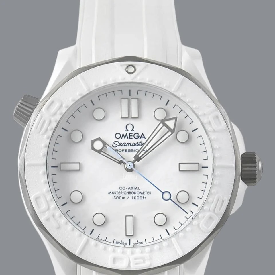 オメガ シーマスター ダイバー 300 M Seamaster Diver 300 M 522.92.44.20.04.001 | Ceramic&Titanium | 300M | 43.5 mm