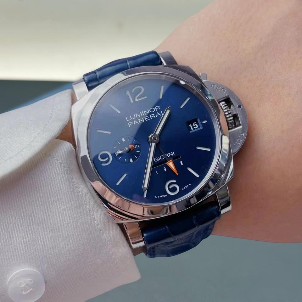 パネライ Luminor Dieci Giorni Gmt Pam01482 44mm