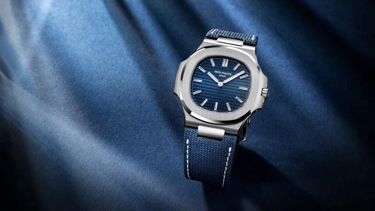 パテック フィリップ ノーチラス Nautilus 5810G-001 '50th Anniversary' White Gold Blue Diamond Dial (2026) 41mm