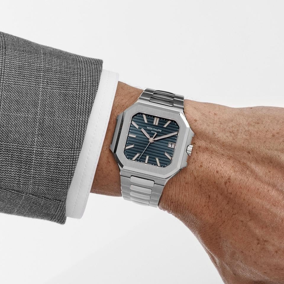 パテック フィリップ キュビタス Cubitus 7128/1G-001 White Gold Blue Dial (2025) 40mm