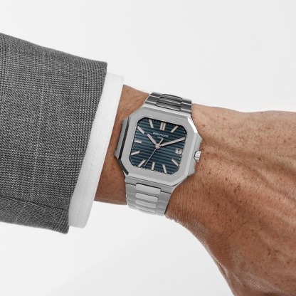 パテック フィリップ キュビタス Cubitus 7128/1G-001 White Gold Blue Dial (2025) 40mm