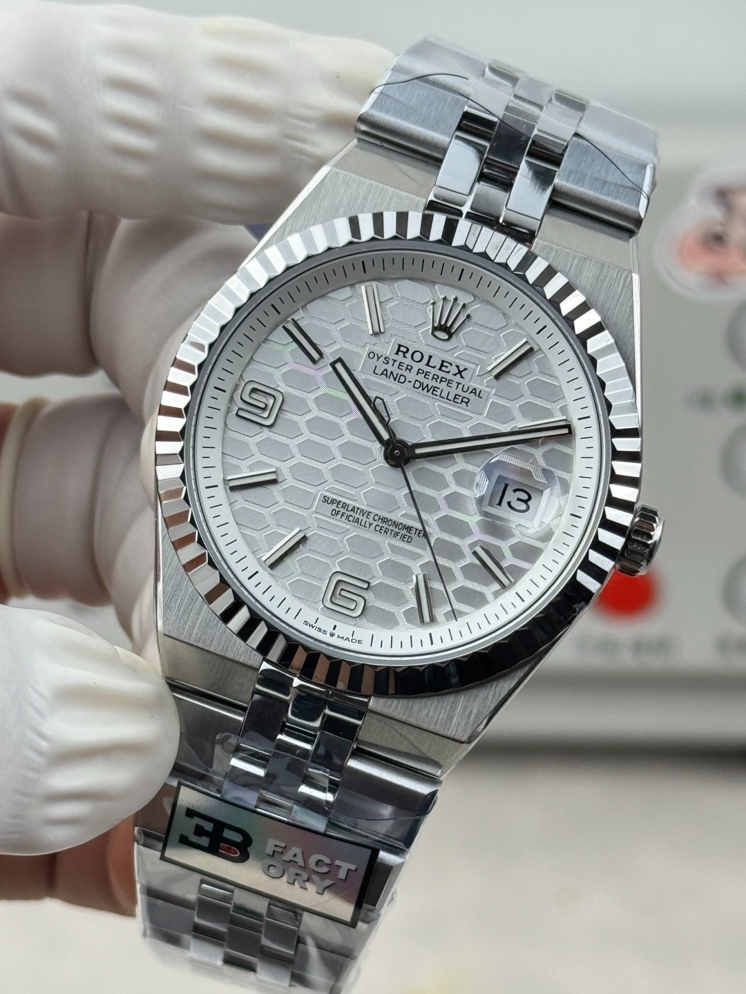 2025新作モデル ランドドゥエラー オイスター、40 mm、オイスタースチール＆ホワイトゴールド 127334