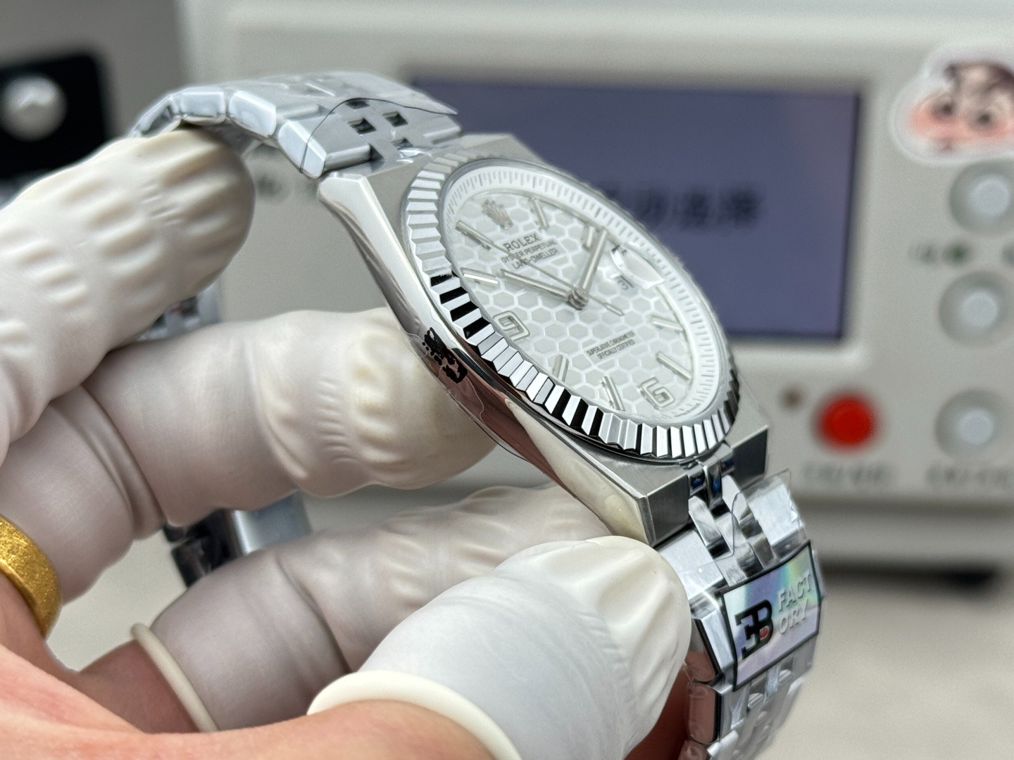 2025新作モデル ランドドゥエラー オイスター、40 mm、オイスタースチール＆ホワイトゴールド 127334