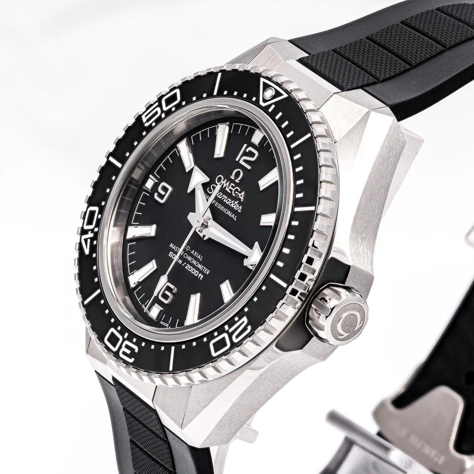 オメガ シーマスター プラネット オーシャン Seamaster Planet Ocean 600m Black – 217.32.42.21.01.001 – 2025NEW 42mm