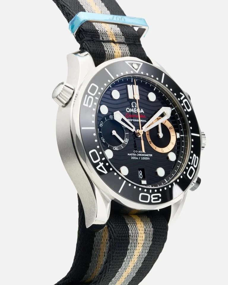 オメガ シーマスター ダイバー 300 M Seamaster Diver 300M Chronograph 007 First Light 210.32.44.51.01.002 2026new 44 mm