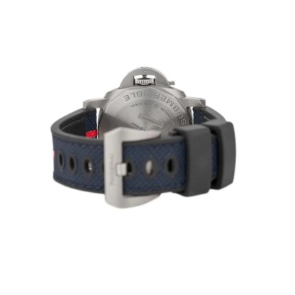パネライ Submersible Luna Rossa GMT Titanium Blue Dial 42mm PAM01507