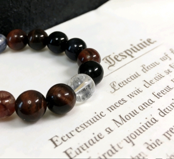 Three-Eye Boosts Career · Three-Color Tiger's Eye Multi-Gem Crystal Bracelet, Yellow/Red/Blue Light Career Bracelet