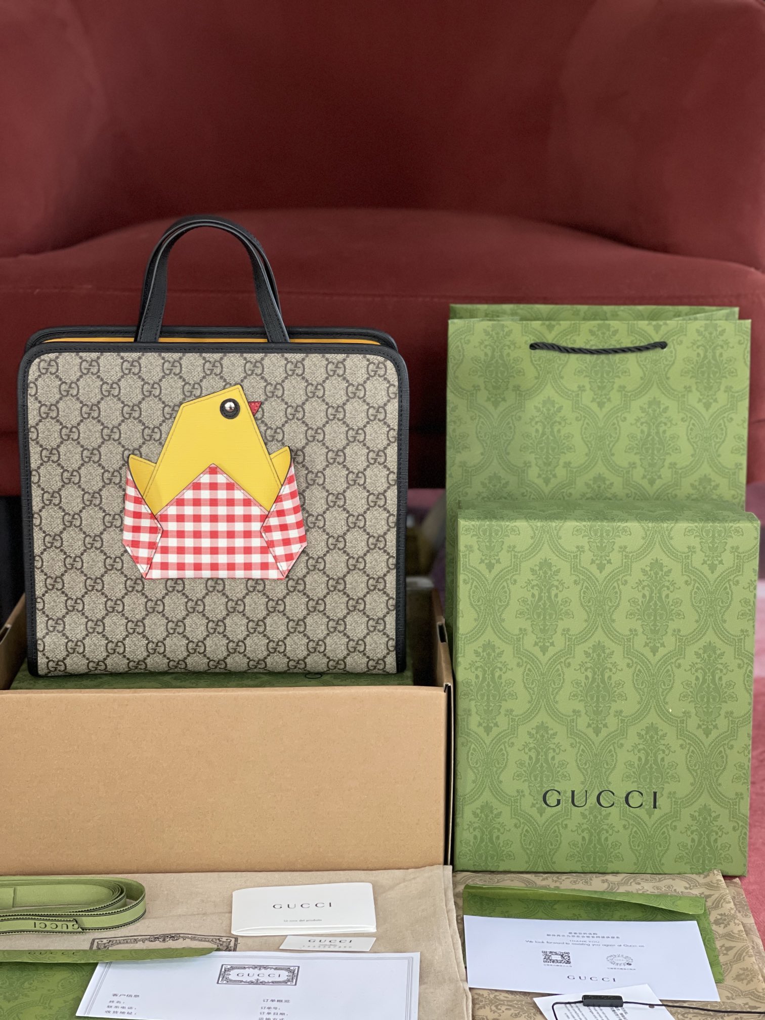 Gucci Supreme  帆布儿童包 小鸡系列 最高版本 型号：606192 尺寸：28.5*25*11cm 附带️全套最新绿色系列环保包装