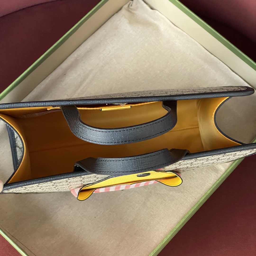 Gucci Supreme  帆布儿童包 小鸡系列 最高版本 型号：606192 尺寸：28.5*25*11cm 附带️全套最新绿色系列环保包装