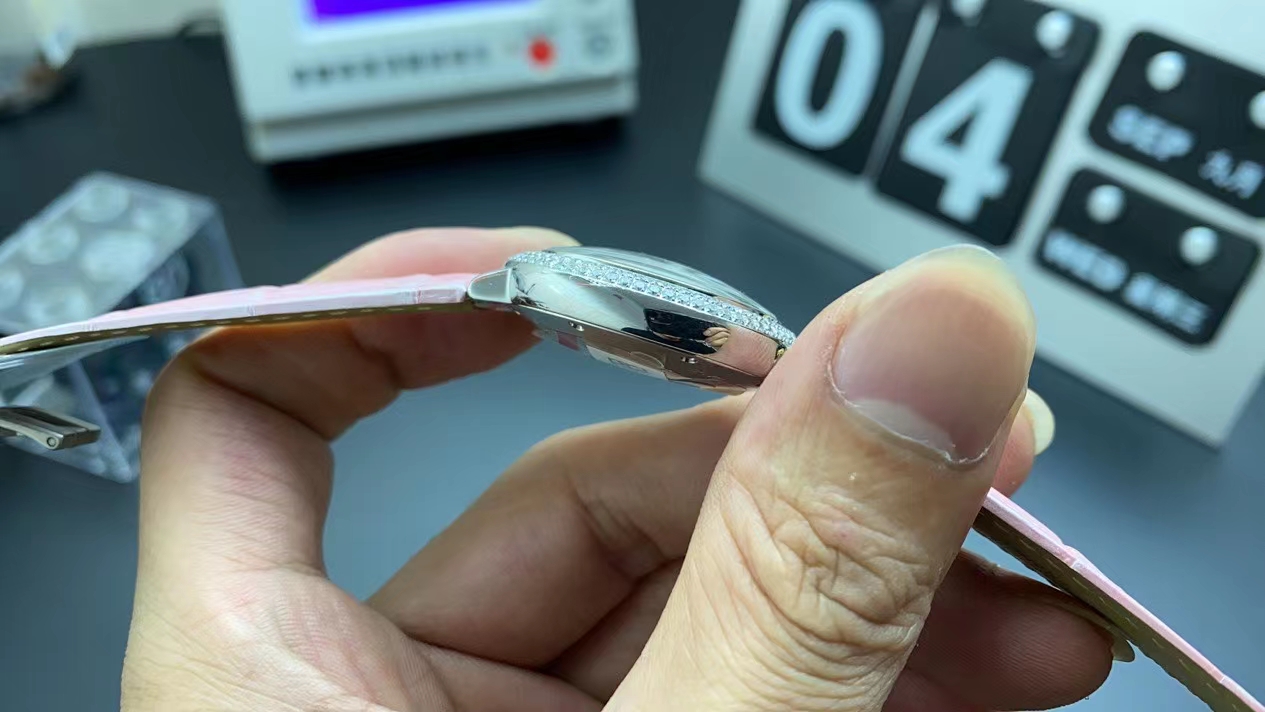 Cartier Ballon Bleu Pink Leather Strap 33mm Double Diamond Setting Luxurious and sophisticated