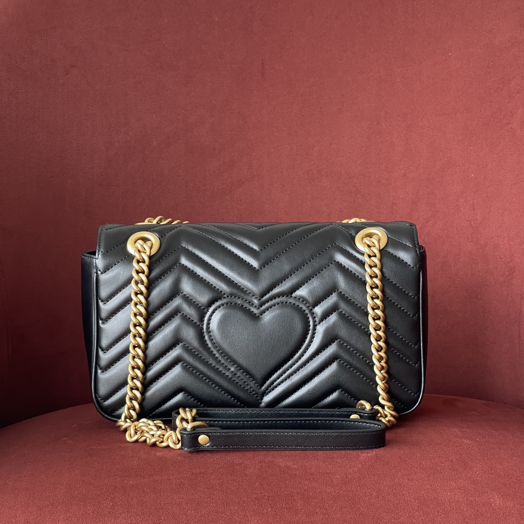 GG Marmont 最高版本 古铜五金 原厂皮  型号：443497  尺寸：26-15-7可滑动的链条肩带有多种背法，可肩背可手提 简约且精致，经典不过时