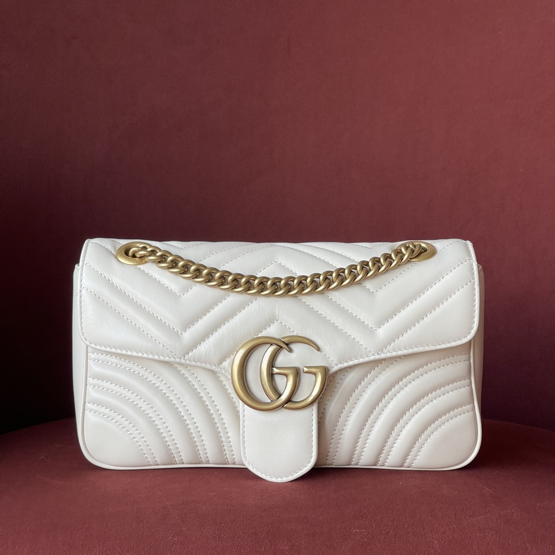 GG Marmont 最高版本 古铜五金 原厂皮  型号：443497  尺寸：26-15-7可滑动的链条肩带有多种背法，可肩背可手提 简约且精致，经典不过时