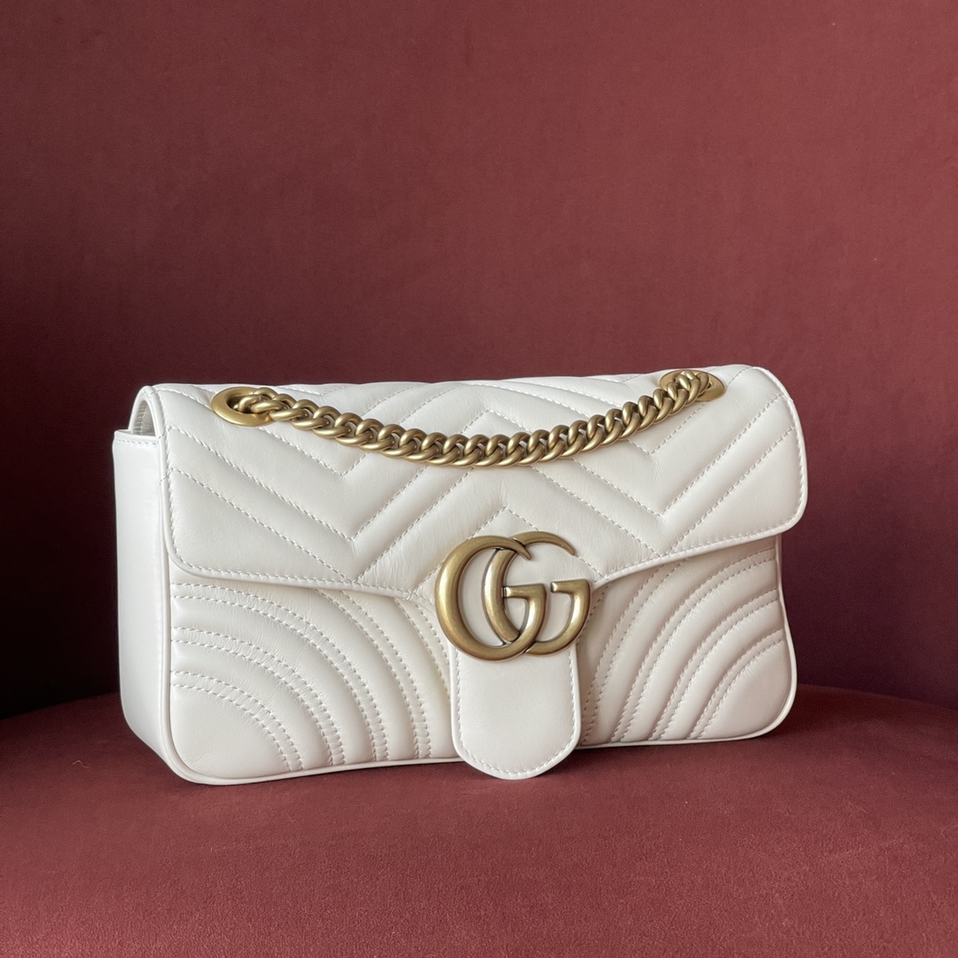 GG Marmont 最高版本 古铜五金 原厂皮  型号：443497  尺寸：26-15-7可滑动的链条肩带有多种背法，可肩背可手提 简约且精致，经典不过时