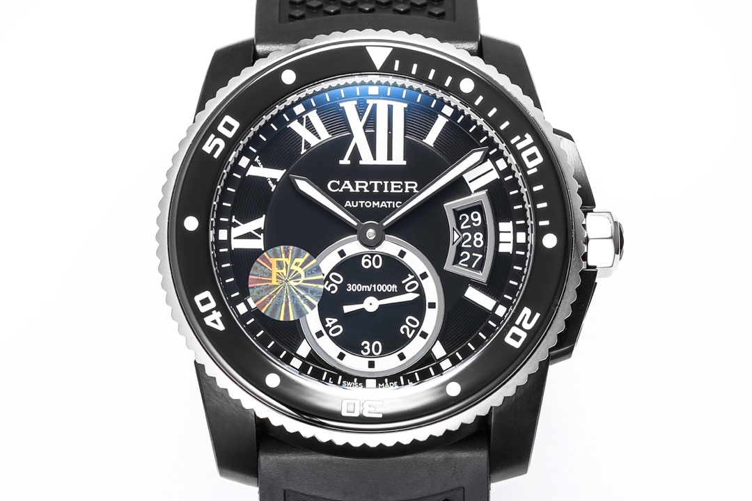 Cartier Calibre Diving Collection, 316L stainless steel case, ceramic bezel with ultra-luminescent coating, highly luminous dial markers, sapphire crystal with blue light reflection, 42x11mm dimensions. Powered by the Calibre 1904-PS automatic mechanical 