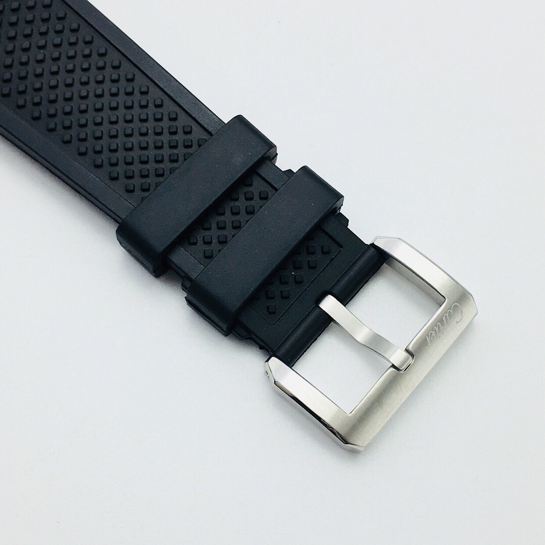 F5 市面最高版本 卡地亚卡利博CALIBRE  DE  CARTIER潜水系列，腕表堪称卡地亚新一代标志性杰作，316精钢表壳，陶瓷超夜光圈口，超强表盘夜光丁，日历与正品一致黑色底白字体显示，蓝宝石蓝光玻璃镜面，42x11mm，搭载Cal.1904-PS 自动机械机芯，进口天然橡胶表带，Super  LumiNova夜光涂层三角时标，时尚与运动结合的潜水表硬朗而霸气，佩戴能突出男士魅力，彰显气质。F5诚意之作 值得你拥有！