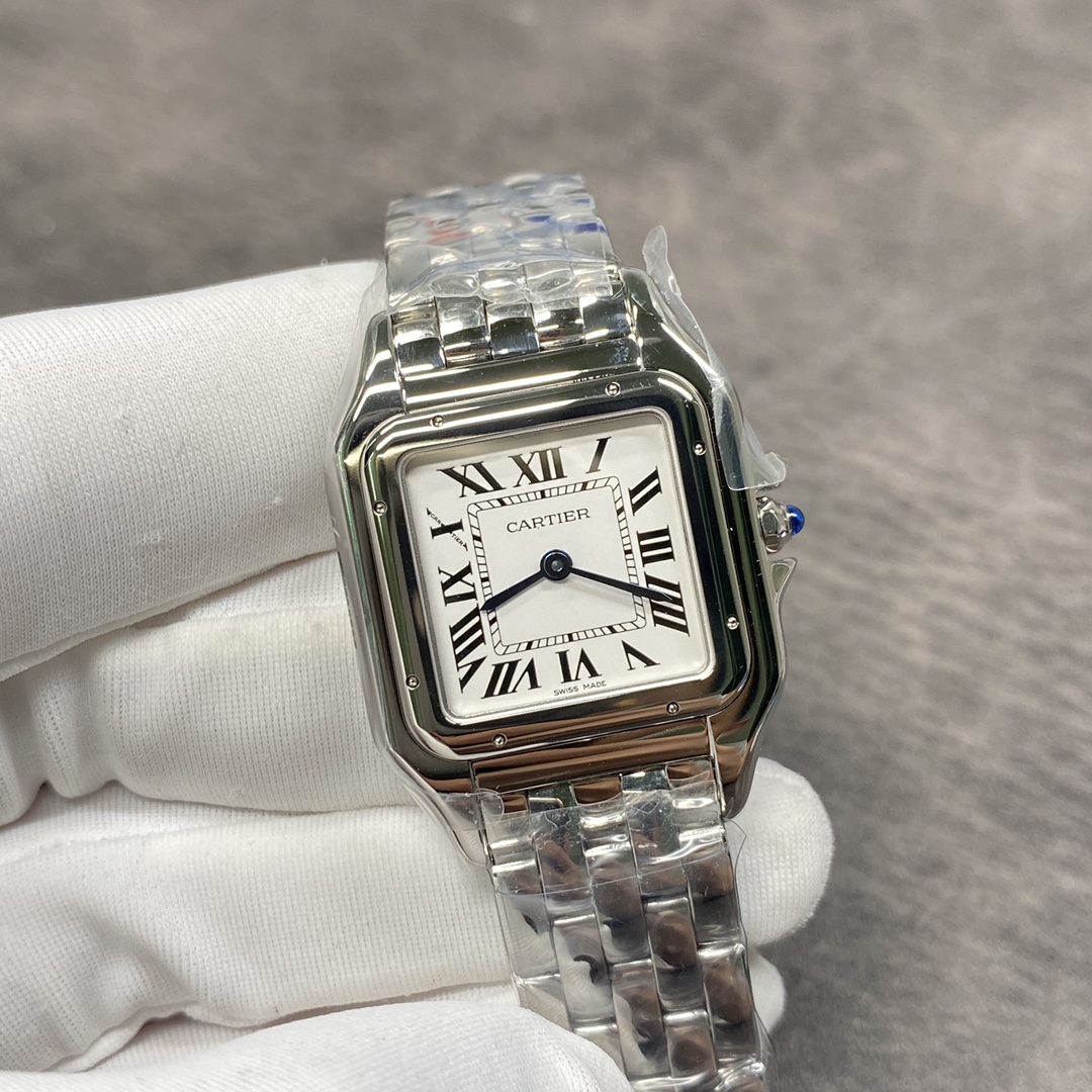 Cartier Panthère Collection Watch, featuring an exceptional steel bracelet. Crafted with meticulous care by AF watchmakers, the five-row 316L stainless steel bracelet offers remarkable flexibility. Paired with a Swiss-made quartz movement, it delivers rel