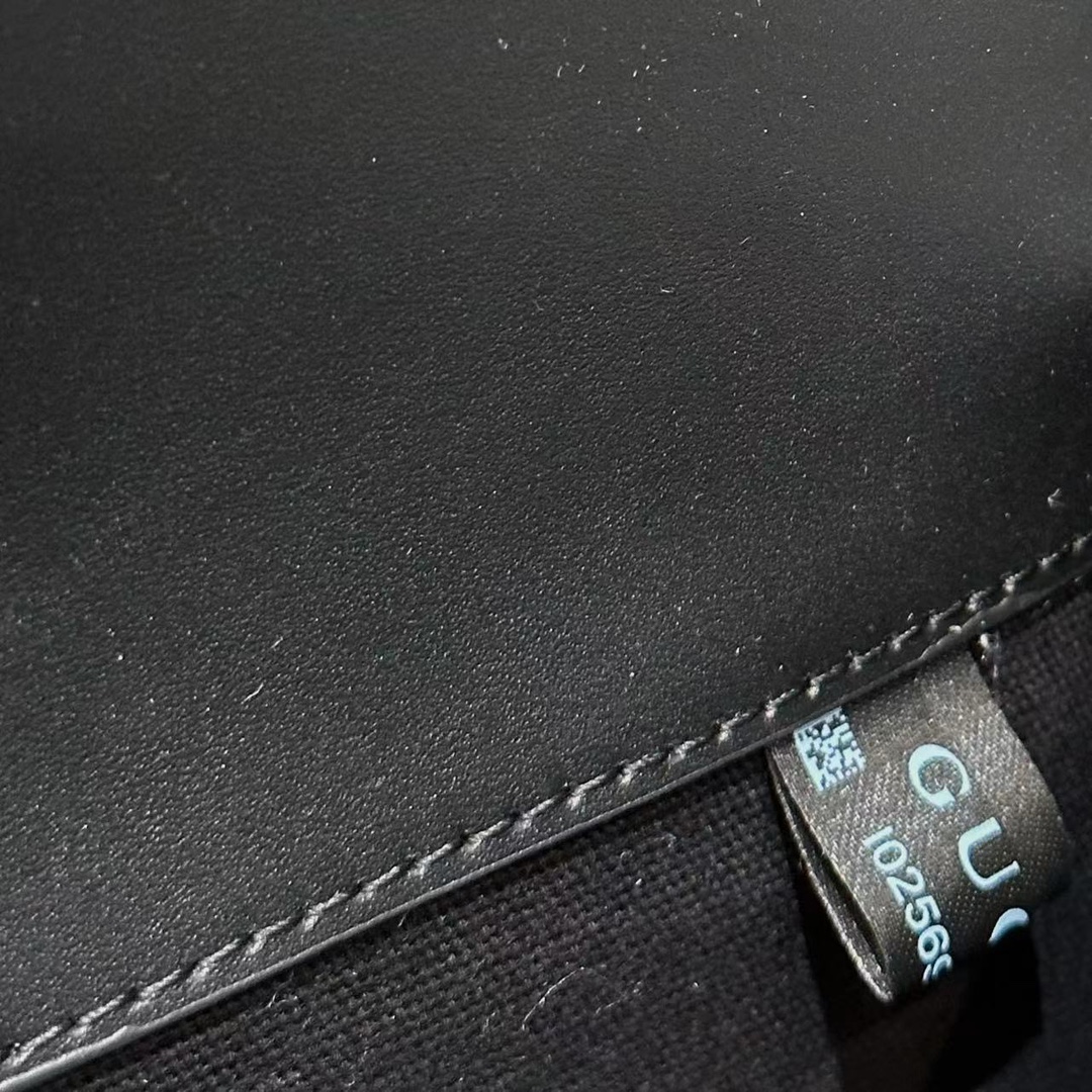 ✅腰挎包：全新包装（现货）  型号：598113  尺寸：24*17*3.5cm