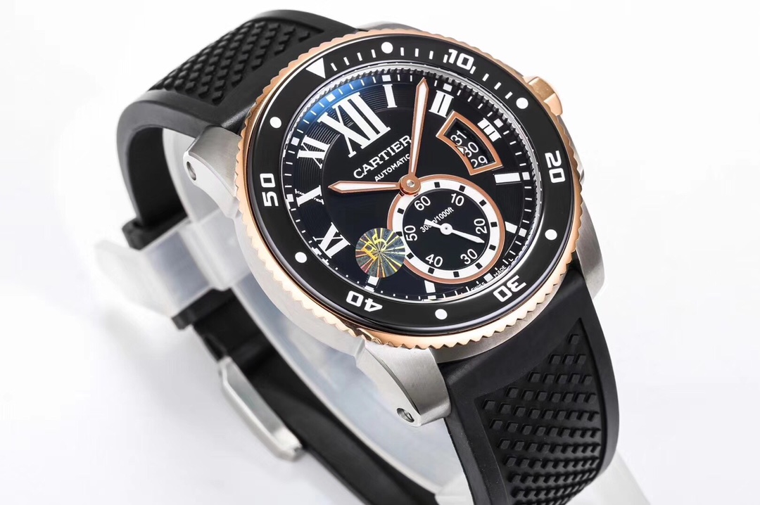 The Cartier Calibre de Cartier Diver collection represents a new generation of iconic masterpieces from Cartier. Featuring a 316L stainless steel case, ceramic bezel with luminescent coating, and a calendar display matching the authentic model with black 