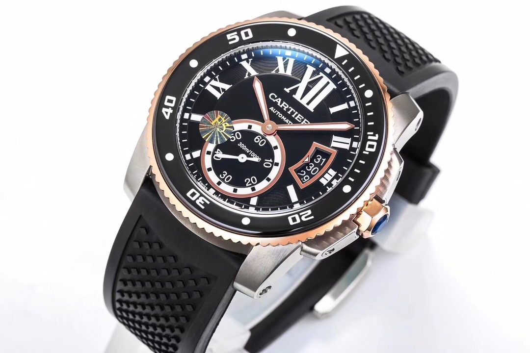 The Cartier Calibre de Cartier Diver collection represents a new generation of iconic masterpieces from Cartier. Featuring a 316L stainless steel case, ceramic bezel with luminescent coating, and a calendar display matching the authentic model with black 