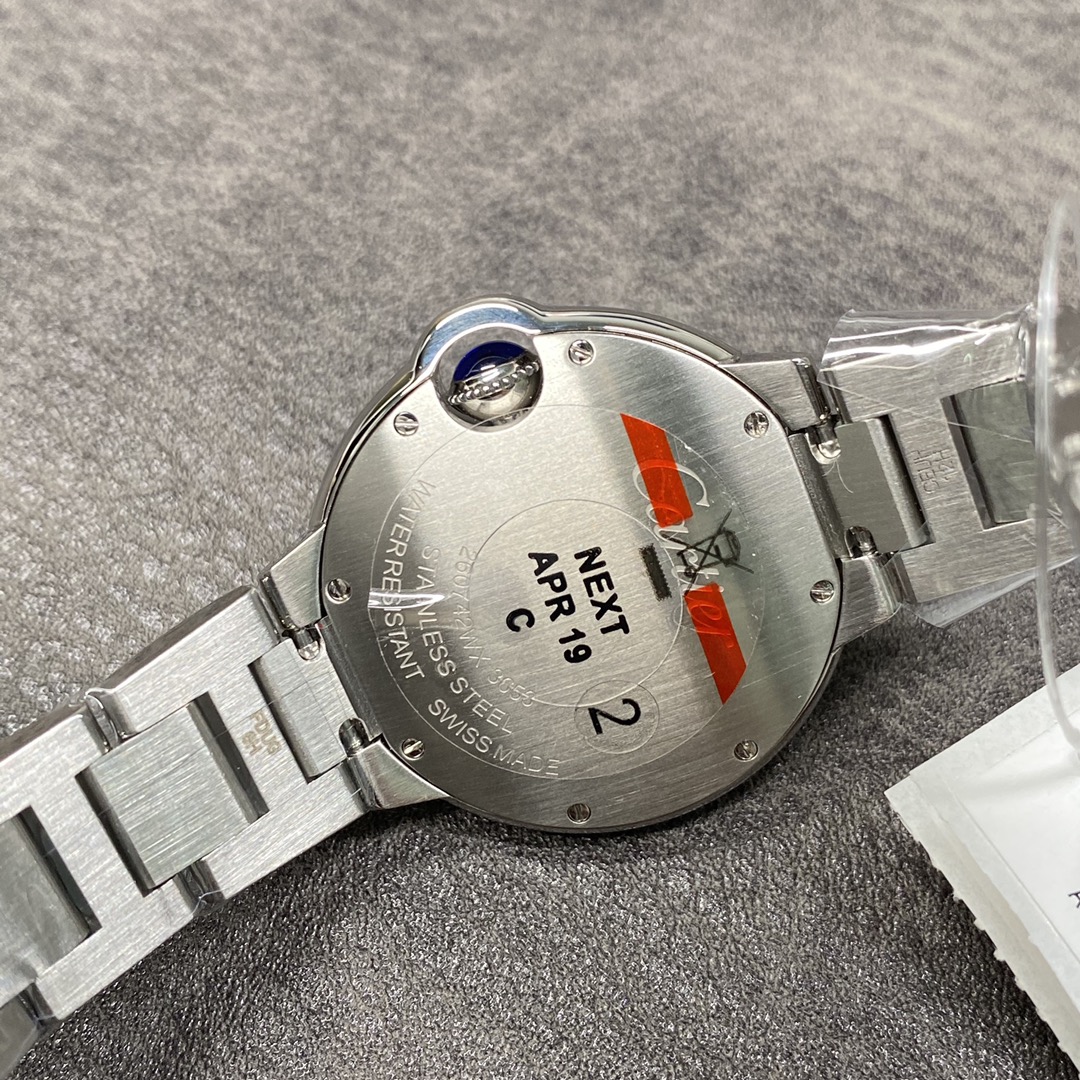 Cartier Ballon Bleu 33mm Ladies' Watch, 33mm case diameter 