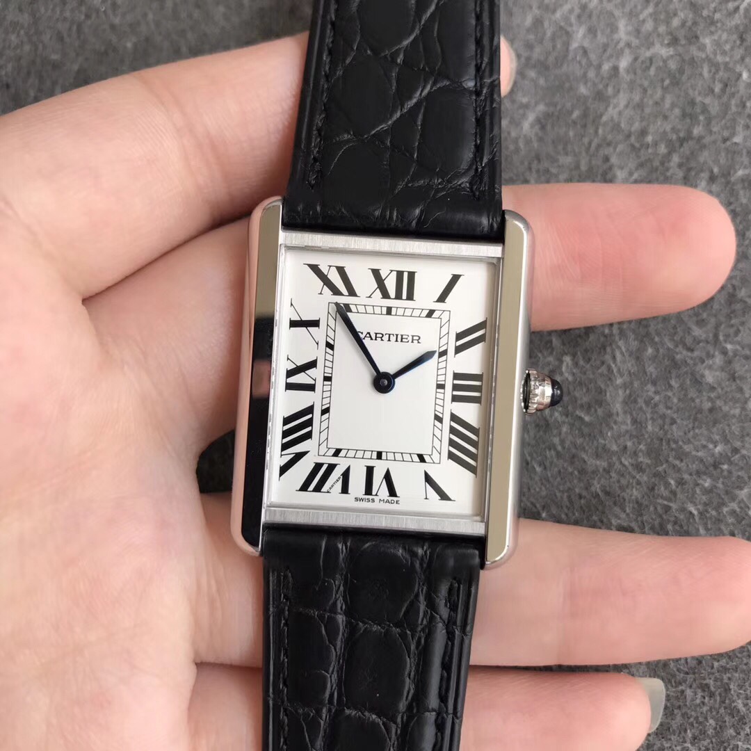 Cartier Solo Tank Ladies' Watch! Player-customised timepiece, authentic model fully disassembled for moulding, components interchangeable with genuine article. Quenched and fired blue steel hands, case sides featuring identical flush-head genuine screws a