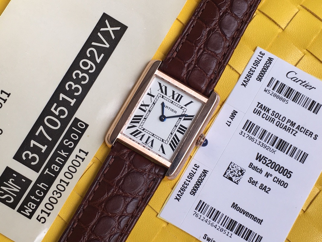 Cartier Solo Tank Ladies' Watch Player Customised Timepiece Authentic Fully Disassembled Moulding Compatible with Genuine Accessories Quenched and Fired Blue Steel Hands Genuine Screws on Case Sides Micro-Curved Profile Matching Authentic Paired with Orig