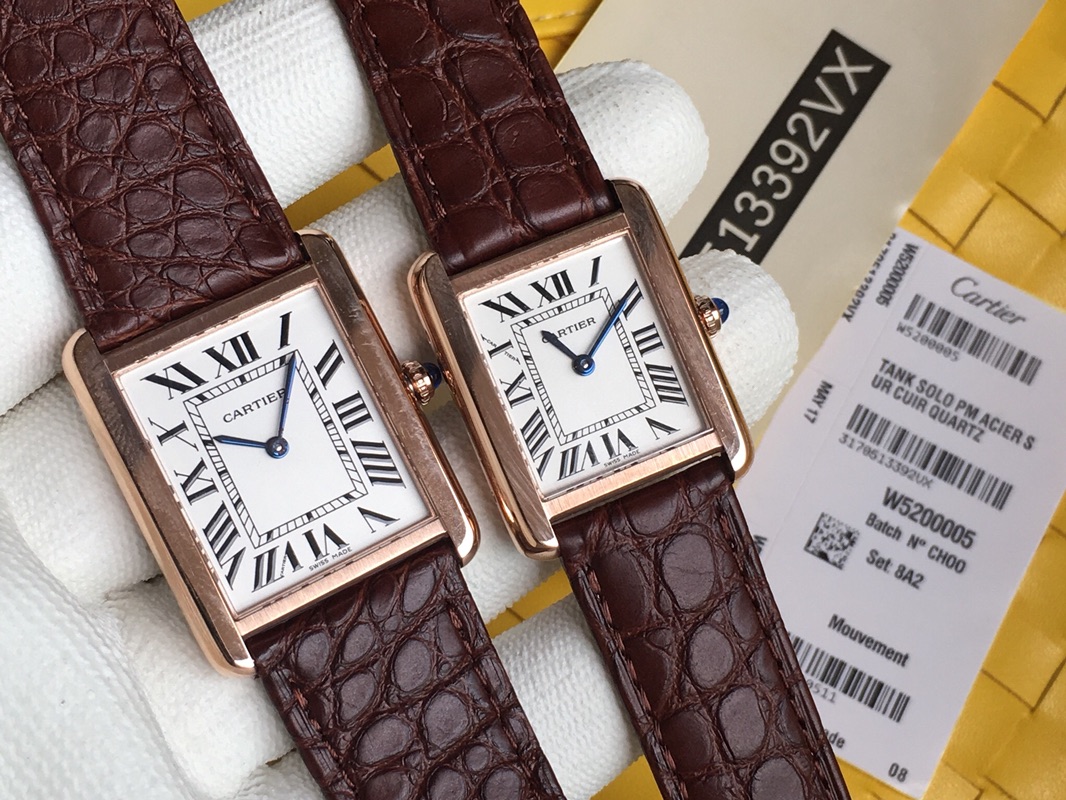 Cartier Solo Tank Ladies' Watch Player Customised Timepiece Authentic Fully Disassembled Moulding Compatible with Genuine Accessories Quenched and Fired Blue Steel Hands Genuine Screws on Case Sides Micro-Curved Profile Matching Authentic Paired with Orig