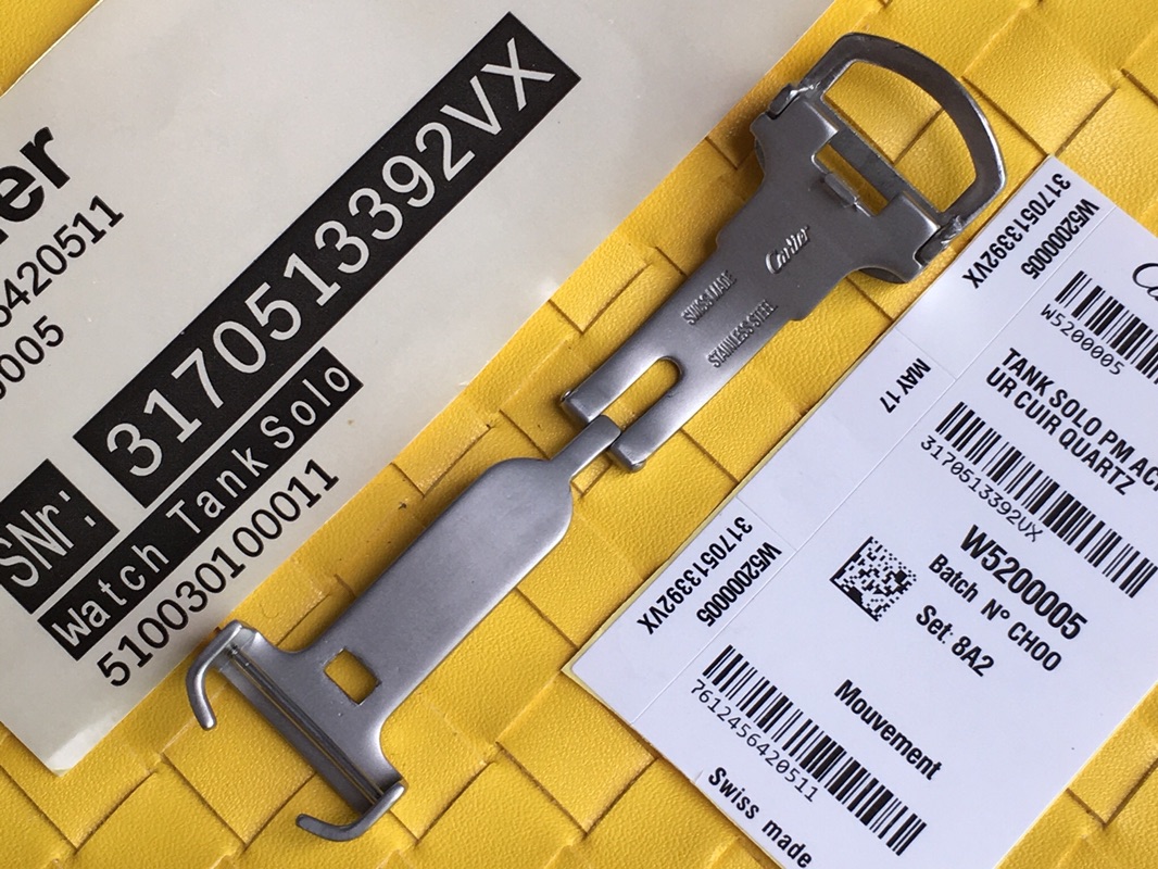 Cartier Solo Tank Ladies' Watch Player Customised Timepiece Authentic Fully Disassembled Moulding Compatible with Genuine Accessories Quenched and Fired Blue Steel Hands Genuine Screws on Case Sides Micro-Curved Profile Matching Authentic Paired with Orig