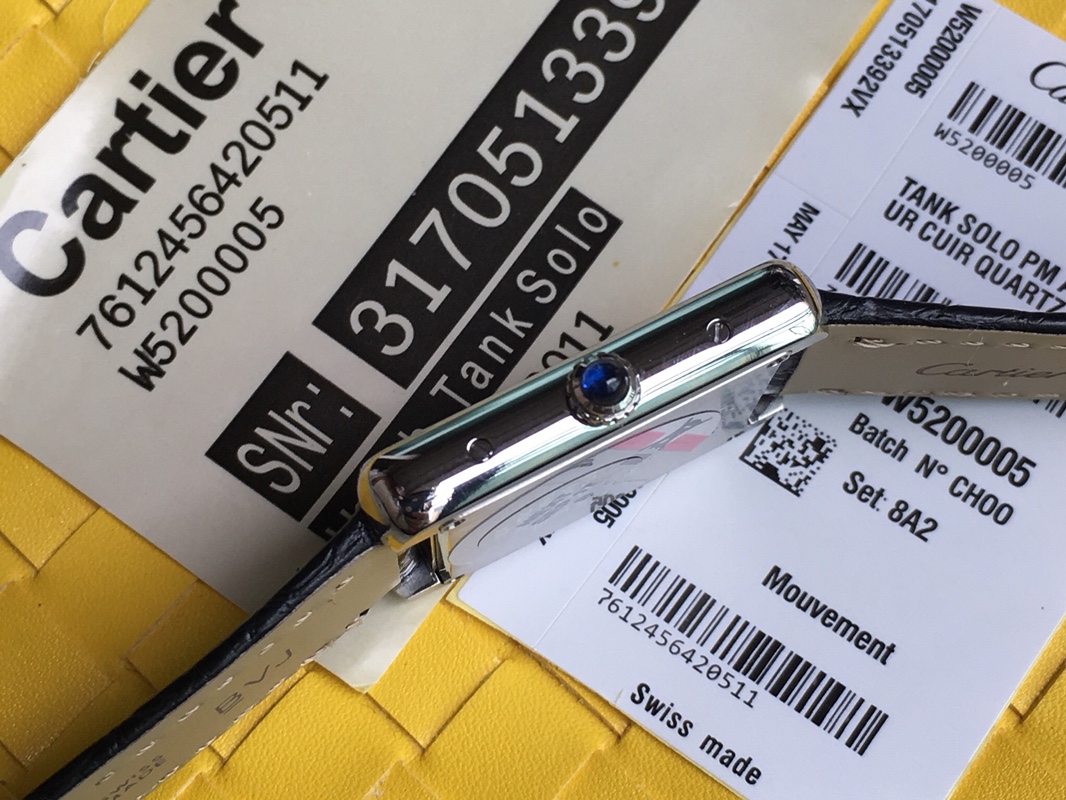 Cartier Solo Tank Player Customised Ladies' Watch Authentic fully disassembled moulding Compatible with genuine components Quenched blue steel hands Genuine screws on case sides Micro-curved profile matching originals Paired with authentic American alliga