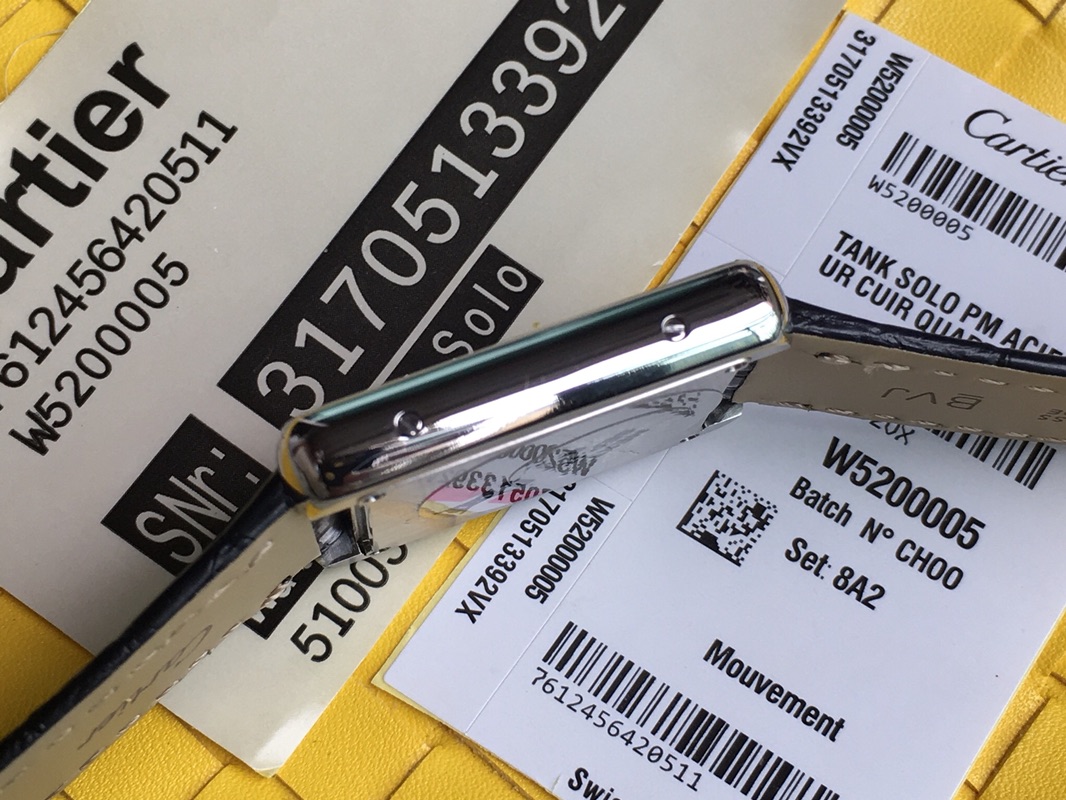 Cartier Solo Tank Player Customised Ladies' Watch Authentic fully disassembled moulding Compatible with genuine components Quenched blue steel hands Genuine screws on case sides Micro-curved profile matching originals Paired with authentic American alliga