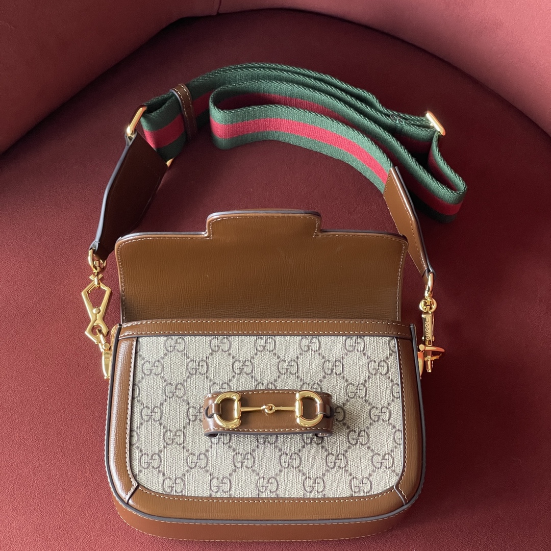 1955 Mini Horse Bit Series Genuine Leather Model 658574  Dimensions: 20.5*14.5*5cm 