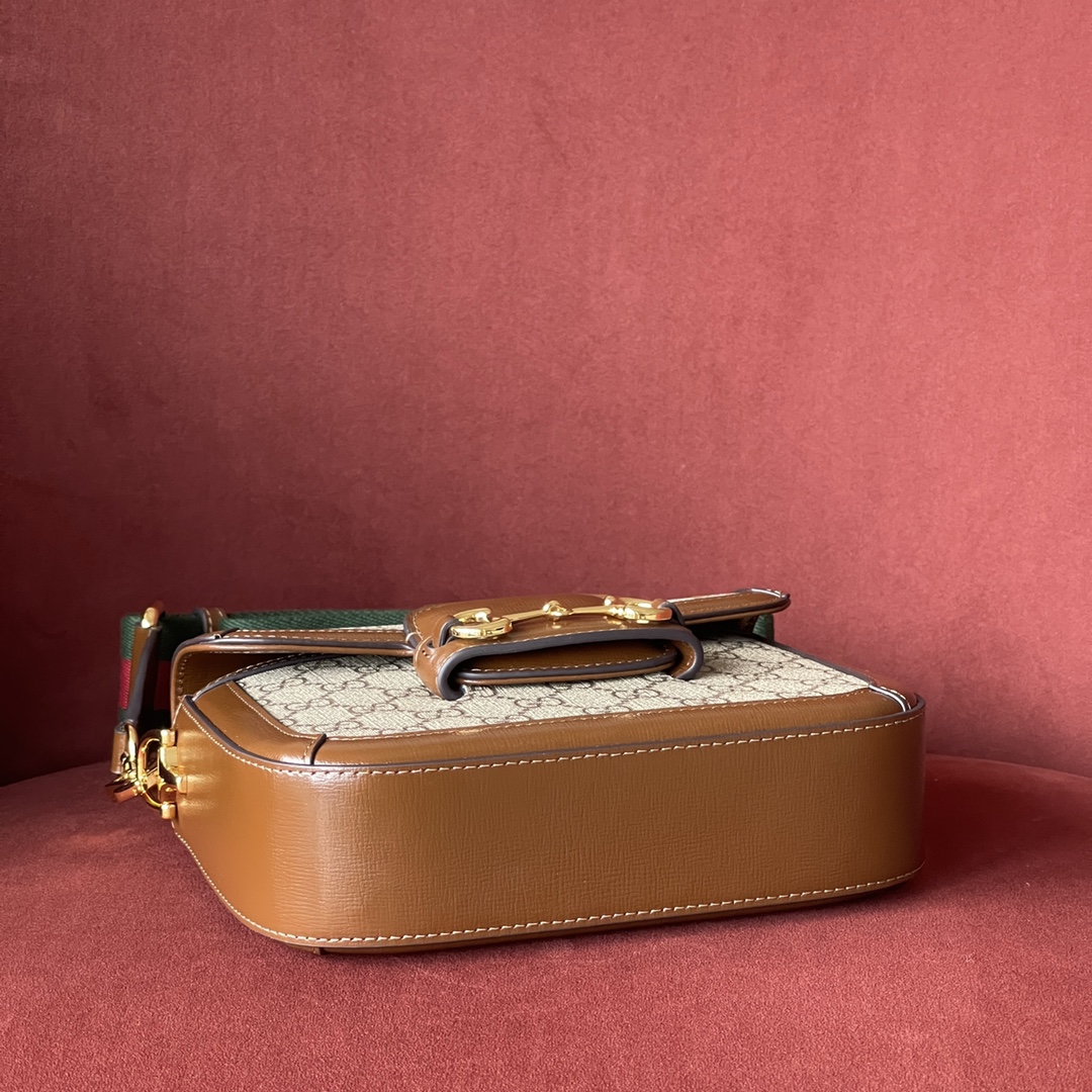 1955 Mini Horse Bit Series Genuine Leather Model 658574  Dimensions: 20.5*14.5*5cm 