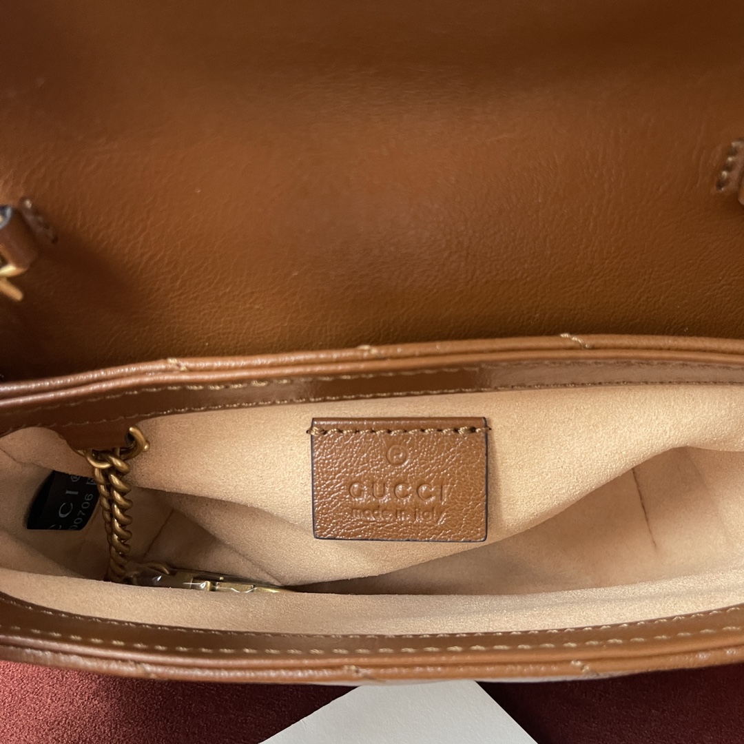 GG Marmont Caramel Brown: The Ultimate Style Companion Model: 476433 | Dimensions: 16.5 x 10 x 5 cm | Genuine Leather