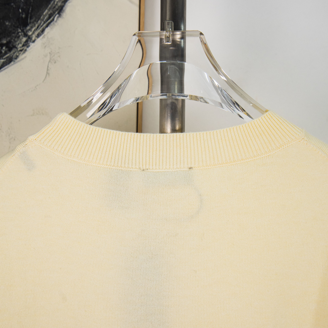 DIOR neckline fabric logo knit base layer