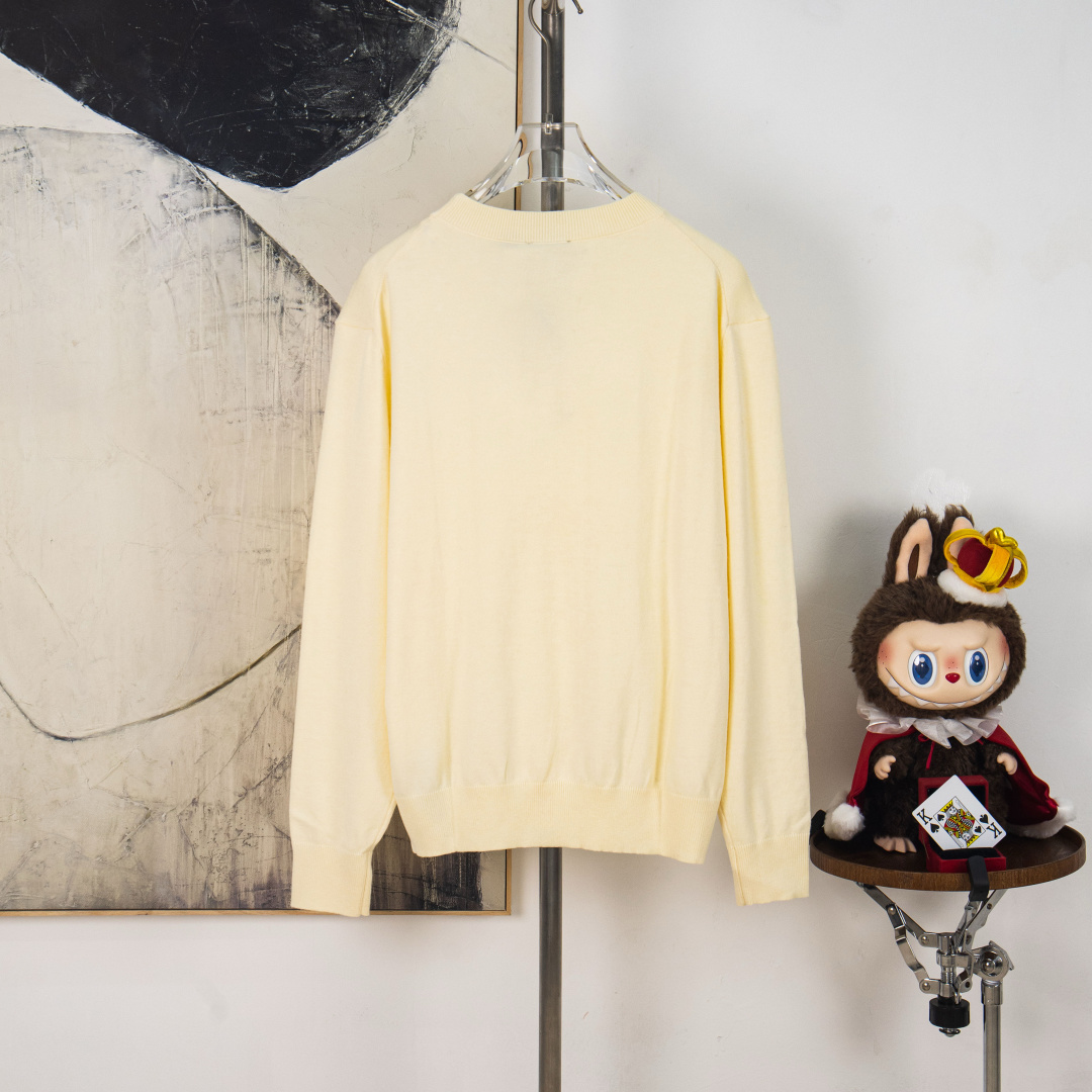 DIOR neckline fabric logo knit base layer